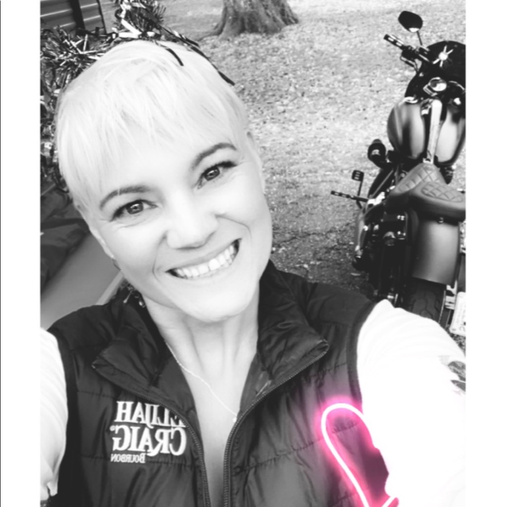 Meet your Posher, Dustine